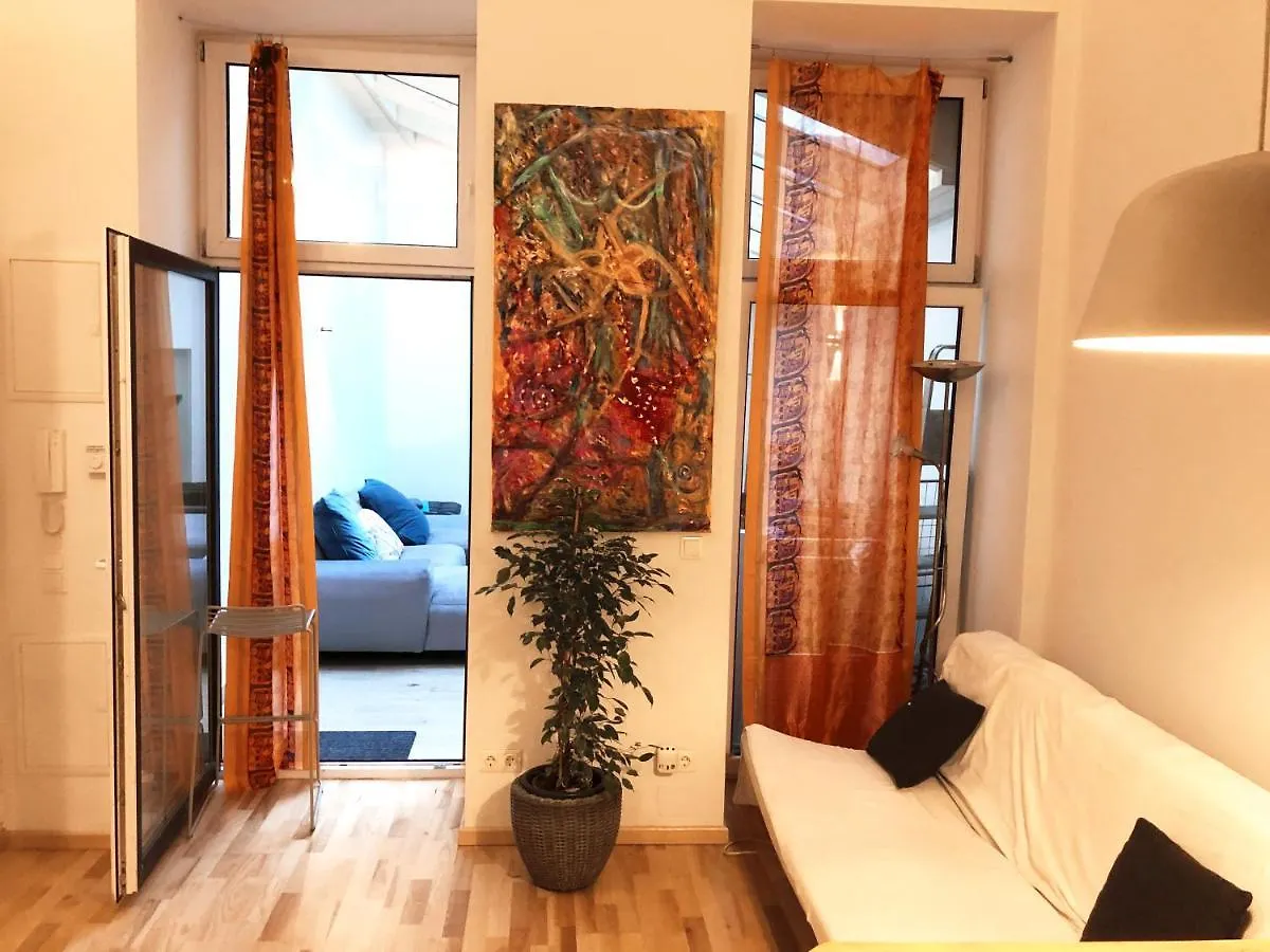 Stylish Loft Apartment City Center Vienna